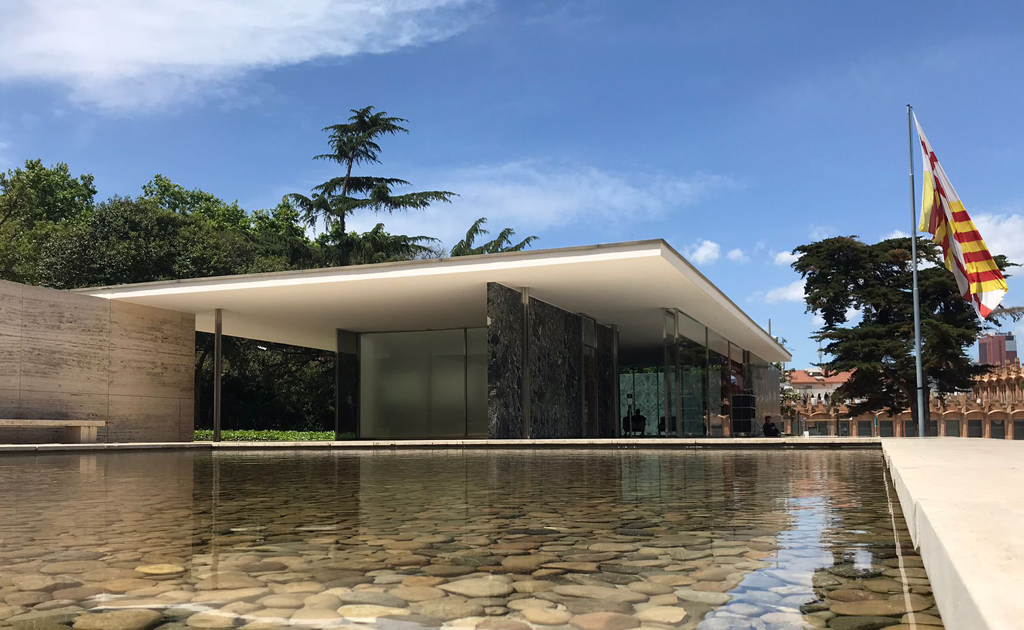 Barcelona Pavilion outside view